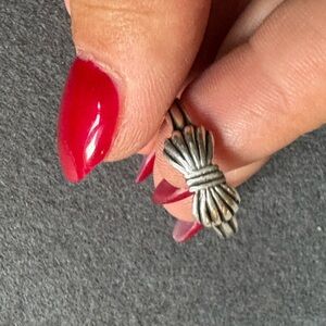 Elegant Sterling Silver Bow Ring